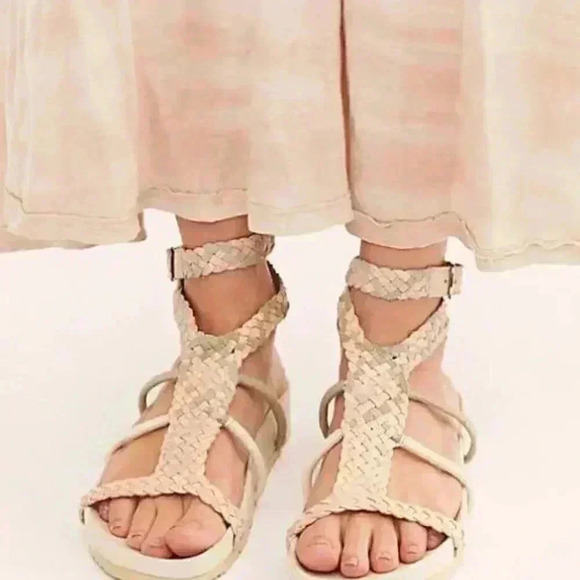 Free People Denali Footbed - Picture 1 of 8